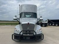 2023 Kenworth T680