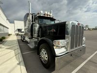 2023 Peterbilt 389