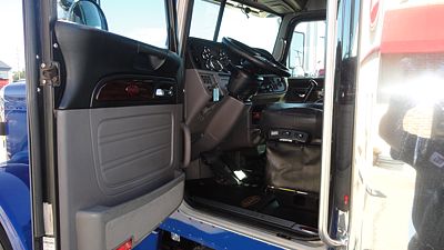 2019 Peterbilt 389