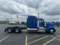 2023 Kenworth W900
