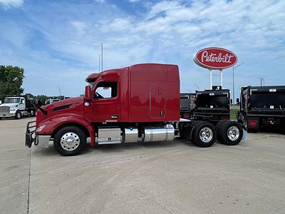 2023 Peterbilt 579