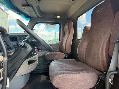 2020 Peterbilt 567