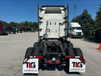 2022 Freightliner CASCADIA 116