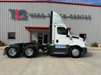 2021 Freightliner CASCADIA 126