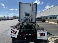 2022 Kenworth T680