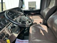 2019 Peterbilt 389-131