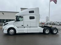 2020 Volvo VNL
