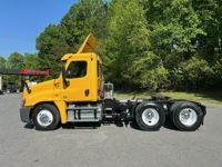 2015 Freightliner CASCADIA 125