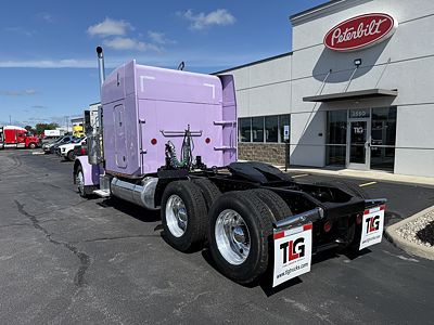 2000 Peterbilt 379