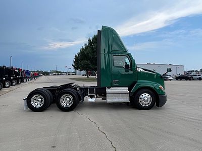 2023 Kenworth T680