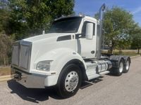 2017 Kenworth T880