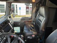 2023 Kenworth W900