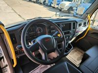 2025 Peterbilt 536