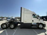 2022 Freightliner CASCADIA 116