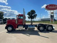 2021 Peterbilt 389