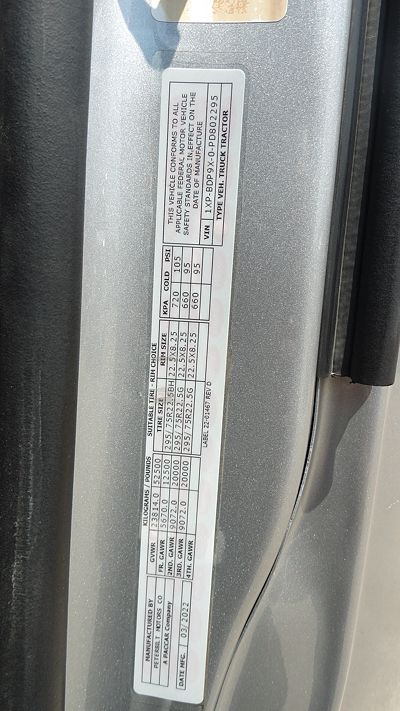 2023 Peterbilt 579