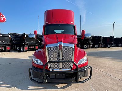2023 Kenworth T680