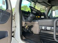 2018 Freightliner CASCADIA 125