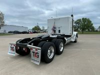 2022 Peterbilt 567