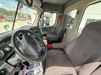 2020 Freightliner CASCADIA 125