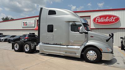 2023 Peterbilt 579