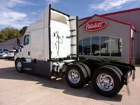 2022 Freightliner CASCADIA 116