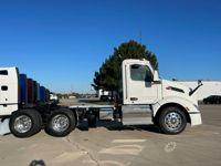2023 Peterbilt 579