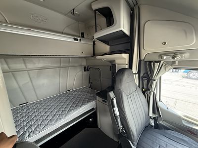 2019 Peterbilt 579