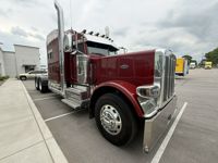2023 Peterbilt 389
