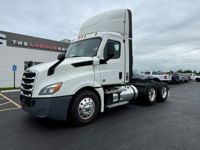 2021 Freightliner CASCADIA 126