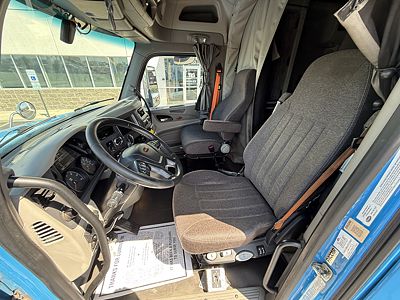 2020 Peterbilt 567