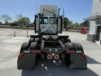 2020 Freightliner CASCADIA 125