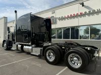 2023 Peterbilt 389