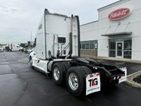 2022 Kenworth T680