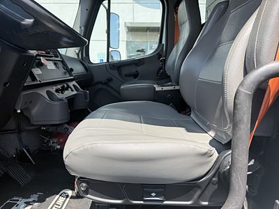 2021 Freightliner M2