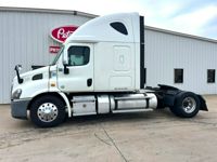 2017 Freightliner CASCADIA 113
