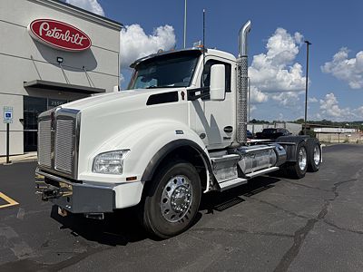 2022 Kenworth T880