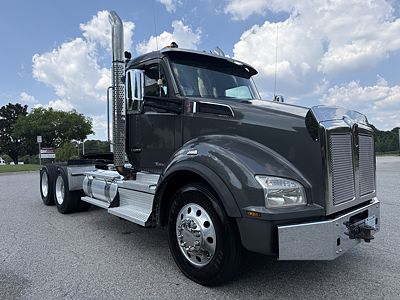 2021 Kenworth T880