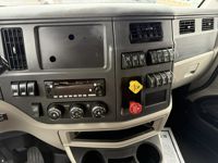 2024 Peterbilt 579