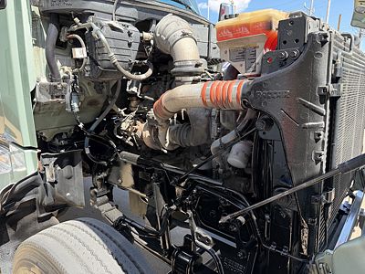 2023 Peterbilt 567