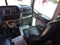 2023 Peterbilt 389