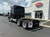 2022 Kenworth T880