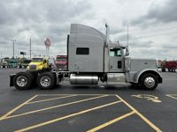 2016 Peterbilt 389-131