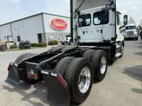 2021 Freightliner CASCADIA 126