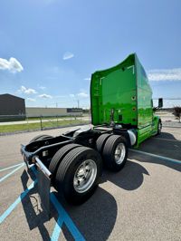 2022 Peterbilt 579