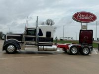 2023 Kenworth W900L