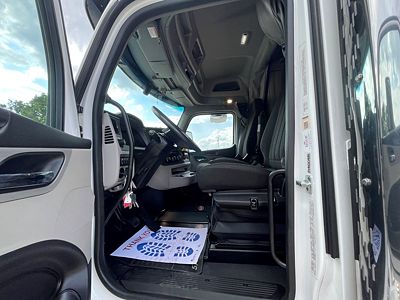 2025 Peterbilt 579