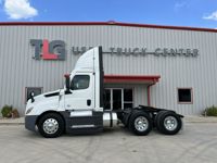 2021 Freightliner CASCADIA 126