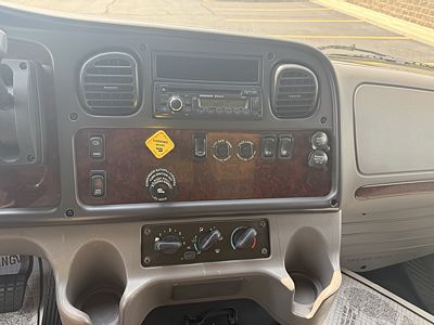 2017 Freightliner M2