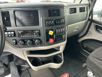 2022 Peterbilt 579
